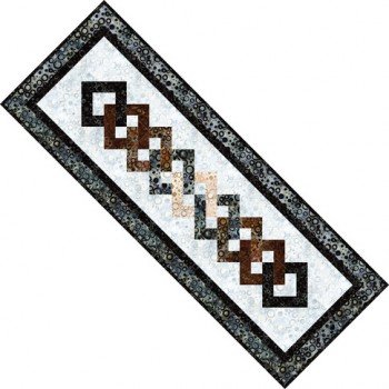 FREE Robert Kaufman Linked Runner Pattern